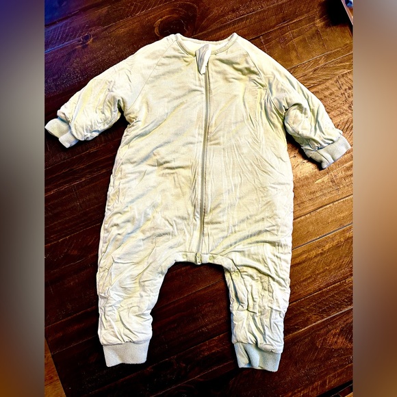 Kyte Baby Slumber Suit - Sage - Medium *like new - Picture 1 of 2